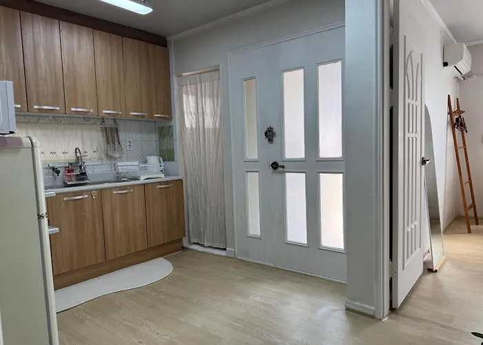 Near Ktx Station #5min Walk #up To 5 Guests Проживание в семье