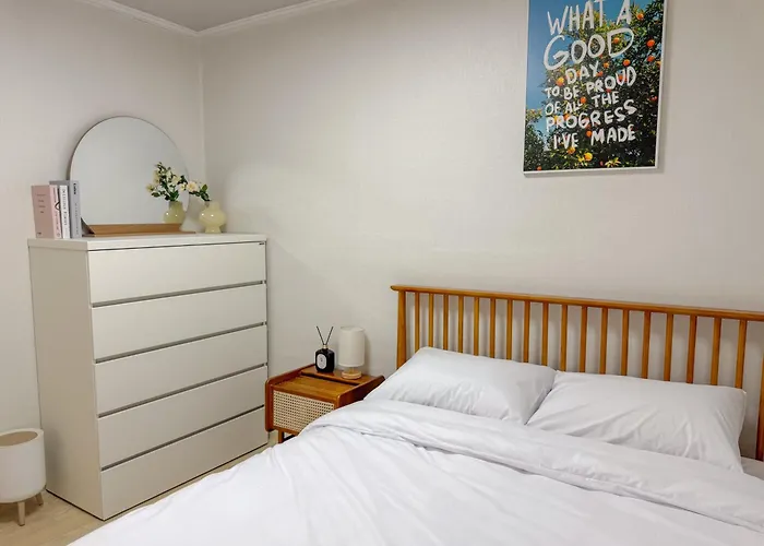 Near Ktx Station #5min Walk #up To 5 Guests *