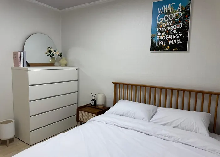 Near Ktx Station #5min Walk #up To 5 Guests Проживание в семье