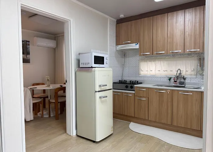 Near Ktx Station #5min Walk #up To 5 Guests *